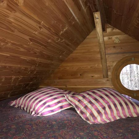 La Cabane Aux Secrets - Au Milieu De Nulle Part Outines Bagian luar foto